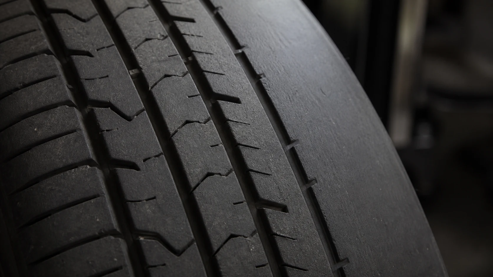 Quick Tire Pattern How to Read Tire Wear Patterns: What Each One Is Telling You ...